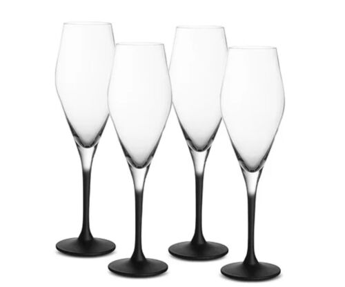 Set med 4 champagneglas, Manufacture Rock, Villeroy&Boch-402829 i gruppen SERVERING / Glas / Vinglas & champagneglas hos NordiskaDeko Djursholm (40003686402829)