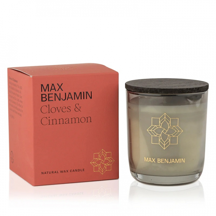 Max Benjamin Candle - Cloves & Cinnamon 210 g RB-C11 i gruppen INREDNING / Ljusstakar & ljuslyktor / Doftljus hos NordiskaDeko Djursholm (5391501201207)