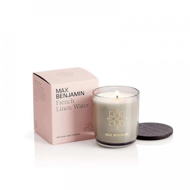 Max Benjamin Candle - Franskt linnevatten 210g RB-C02 i gruppen INREDNING / Ljusstakar & ljuslyktor / Doftljus hos NordiskaDeko Djursholm (5391533716885)