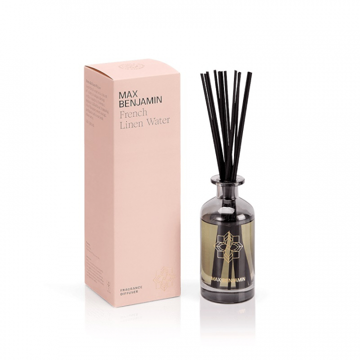 Max Benjamin Reed Diffuser - Franskt linnevatten 150ml, RB-D02 i gruppen INREDNING / Ljusstakar & ljuslyktor / Doftljus hos NordiskaDeko Djursholm (5391533716984)