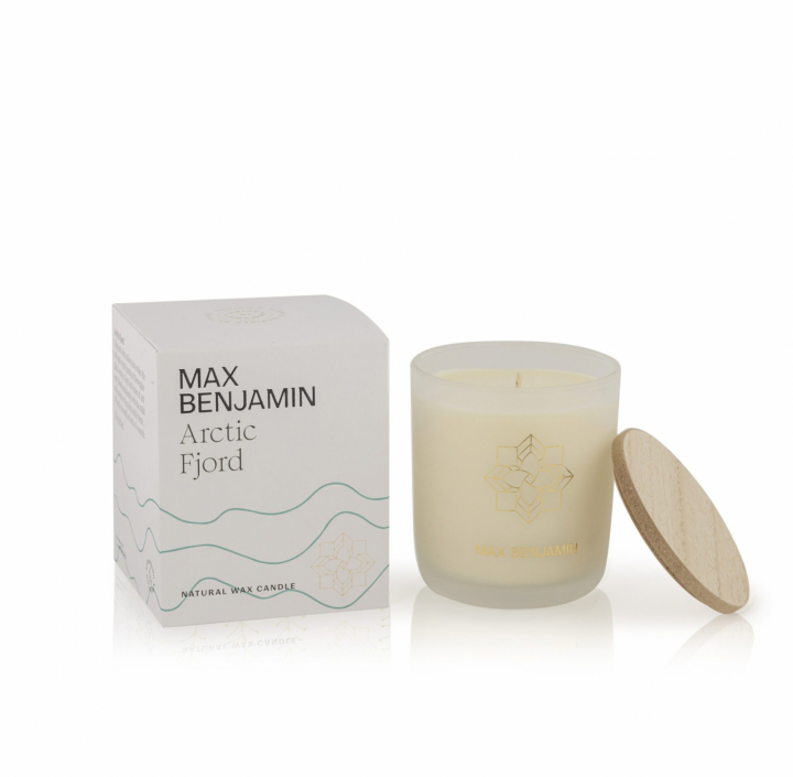 Max Benjamin Candle - Arctic Fjord 210 g RB-C20 i gruppen INREDNING / Ljusstakar & ljuslyktor / Doftljus hos NordiskaDeko Djursholm (5391533719909)