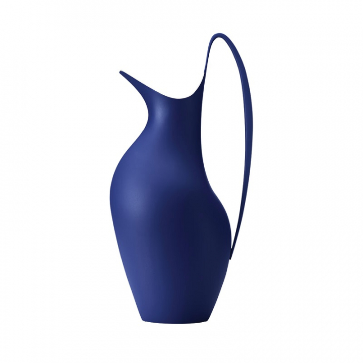 KOPPEL Kanna, Iconic Blue 0,75L Georg Jensen, 10020341 i gruppen SERVERING / Kannor & karaffer / Vattenkaraffer & kannor hos NordiskaDeko Djursholm (5713275243762)