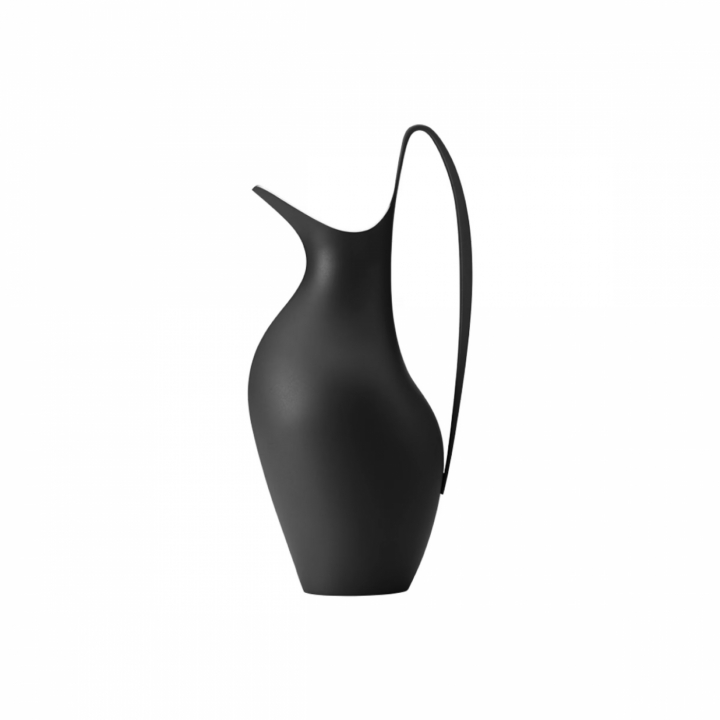 KOPPEL Pitcher Petite, Midnight Black 0,2L Georg Jensen, 10020469 i gruppen SERVERING / Kannor & karaffer / Vattenkaraffer & kannor hos NordiskaDeko Djursholm (5713275247821)