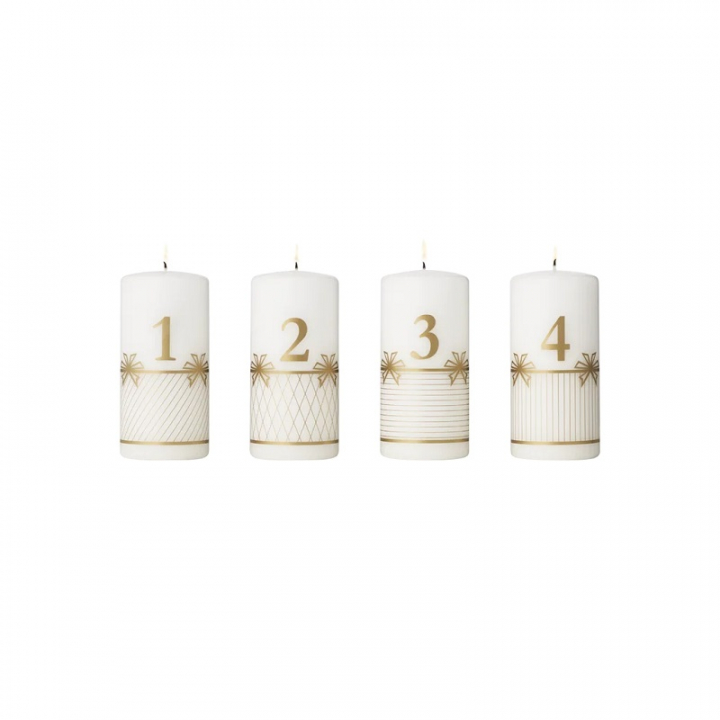 Georg Jensen Julkollektioner Adventsljus Parafin, 4 st, guld - 10020946 i gruppen INREDNING / Ljusstakar & ljuslyktor / Juldekorationer hos NordiskaDeko Djursholm (5713275270805)