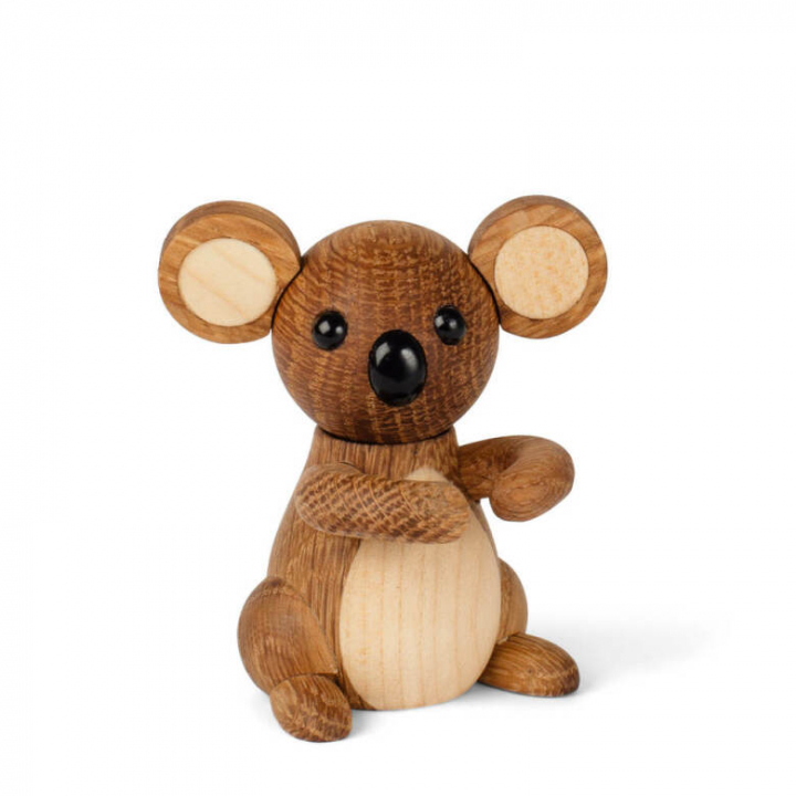 Spring Copenhagen Joey Koala Dekoration 7,5 cm Ek/Ask, 2034-FSC i gruppen INREDNING / Dekoration / Skulpturer & porslinsfigurer hos NordiskaDeko Djursholm (5713487063042)