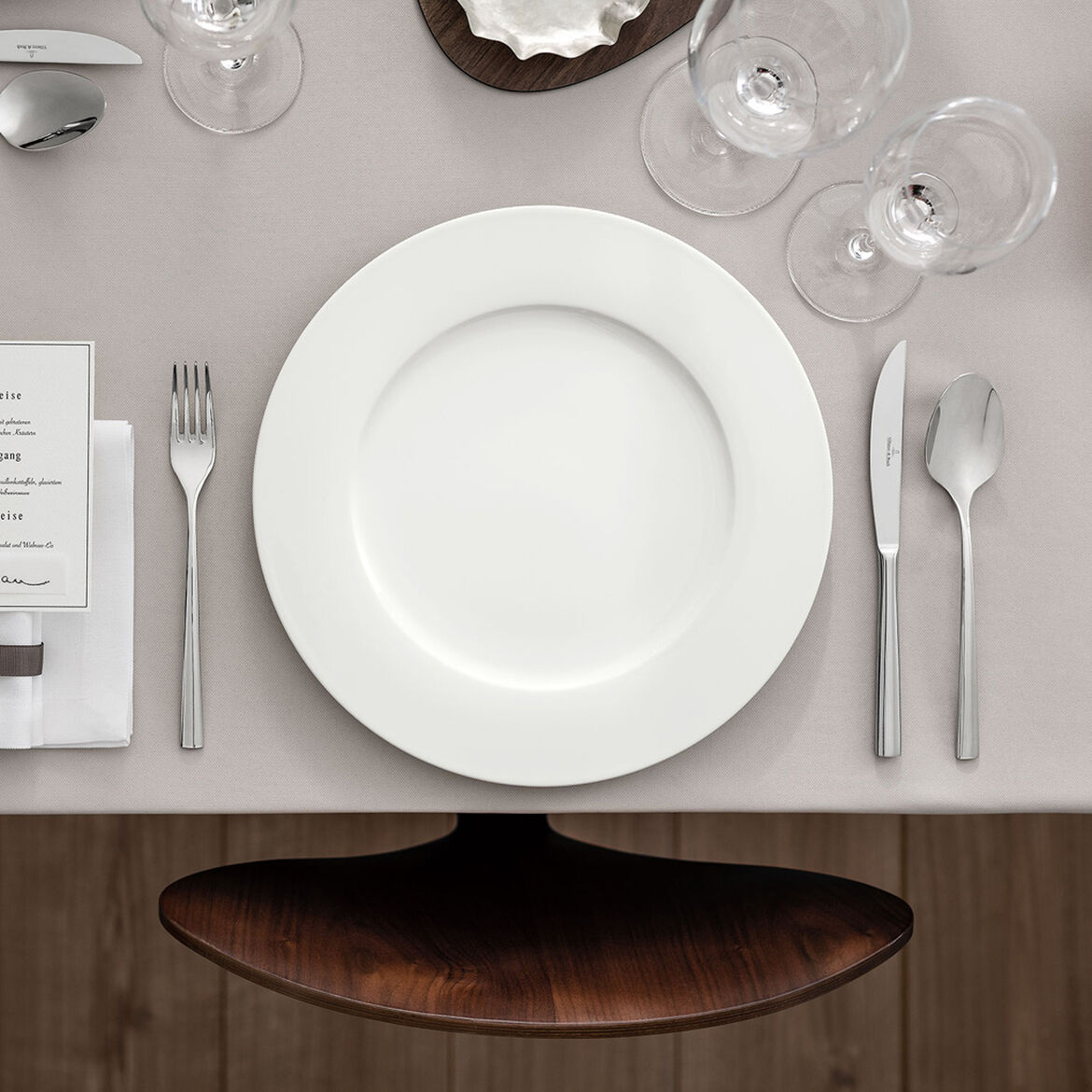 Set om 4 tallrikar i porslin, 33 cm Royal - 154704