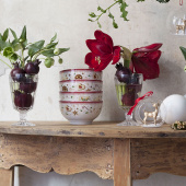 Winter Bakery Delight skål med fallande stjärnmotiv- Villeroy&Boch 1486121905 Winter Bakery Delight skål med fallande stjärnmotiv- Villeroy&Boch 1486121905