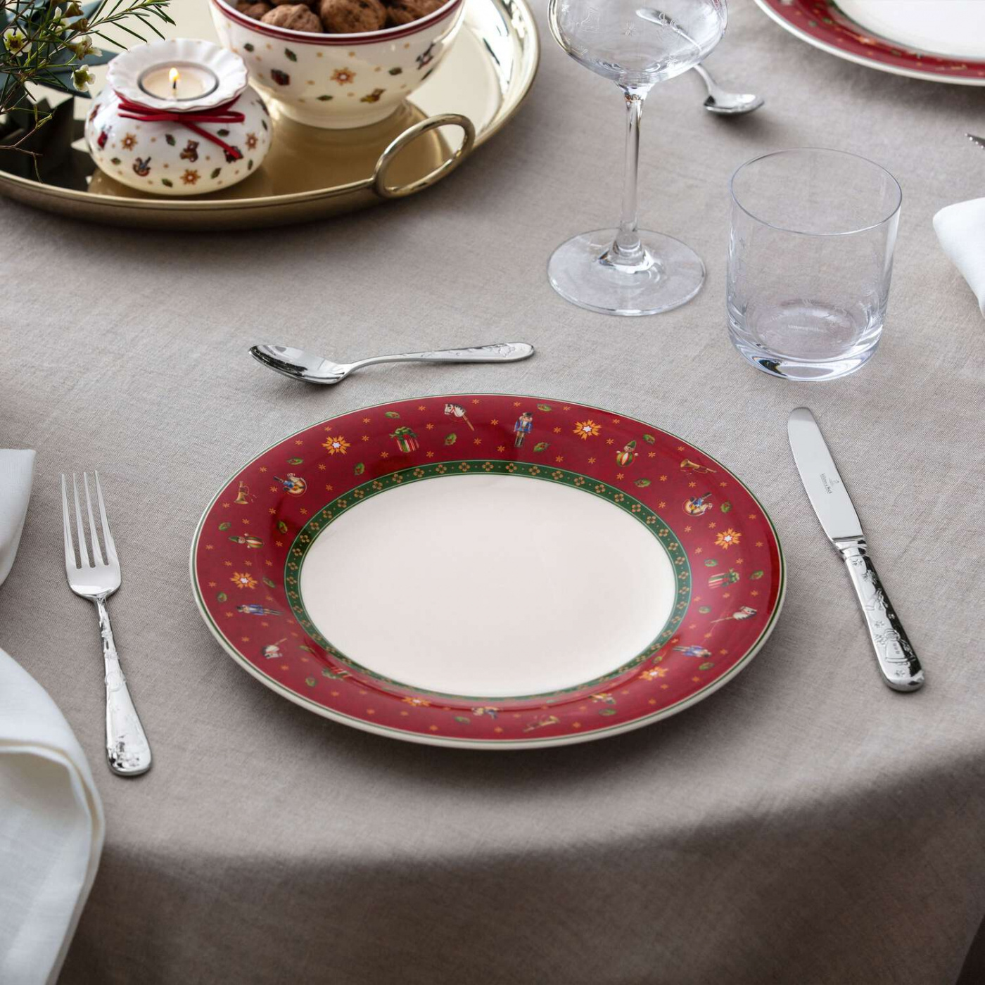 Toy's Delight Specials mattallrik röd 268 mm, Villeroy&Boch-1486432621