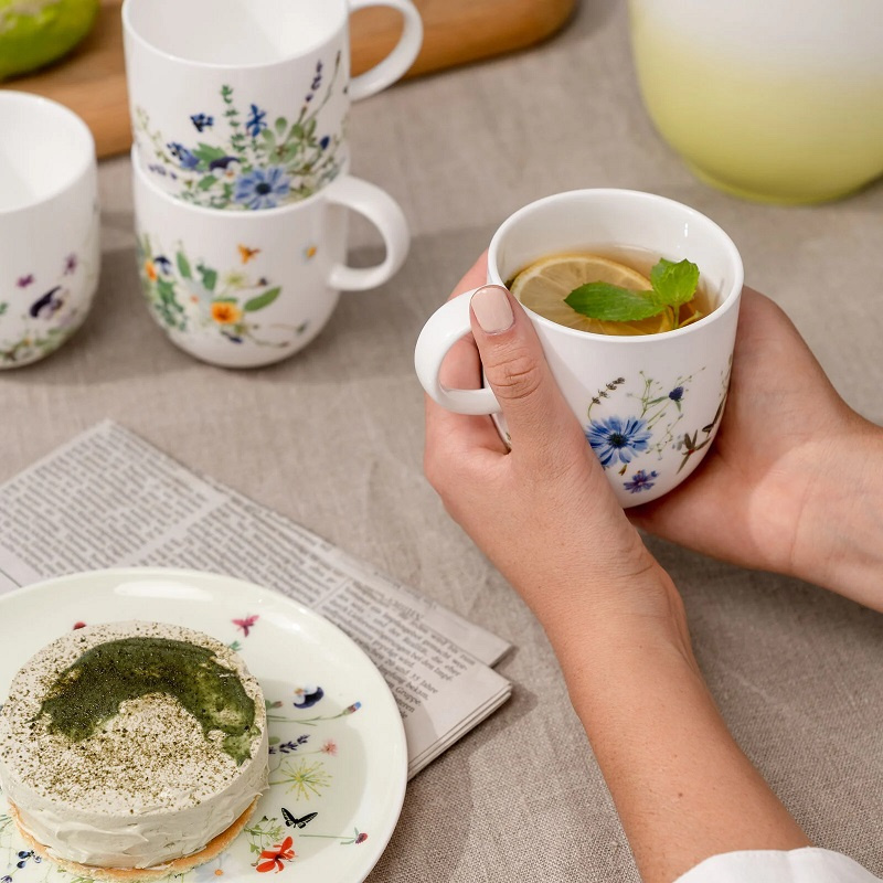 Rosenthal Brillance Grand Air Set med 4 muggar i benporslin med handtag 340 ml , 574547