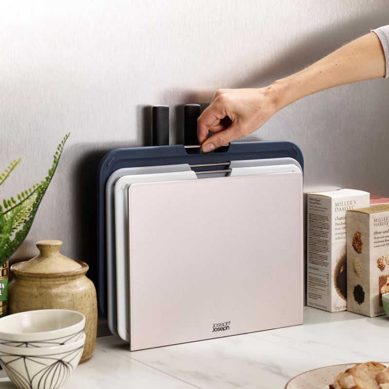 Set med 3 skärbrädor och 3 knivar, Joseph Joseph- J60194