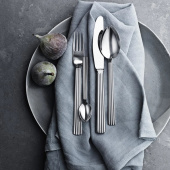 Georg Jensen BERNADOTTE 16-delars set (4x 011, 012, 017, 033), Rostfritt stål - 3609516 Georg Jensen BERNADOTTE 16-delars set (4x 011, 012, 017, 033), Rostfritt stål - 3609516