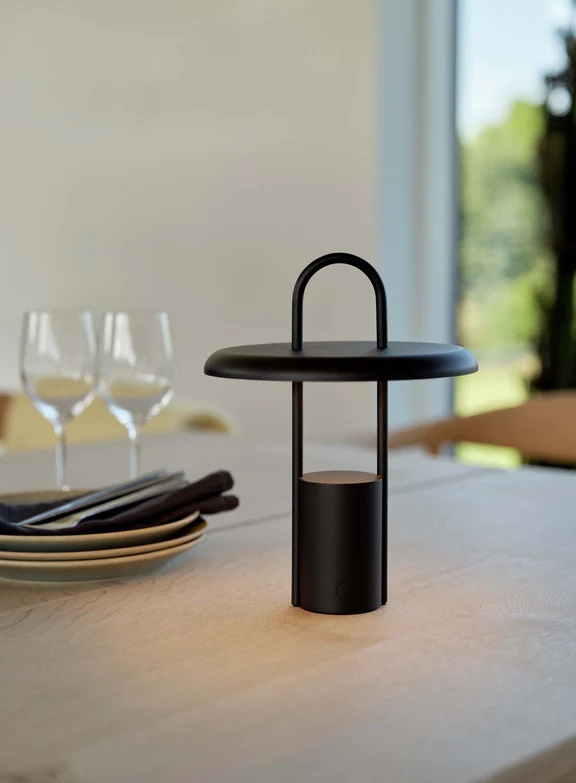 Stelton Pier bärbar LED-lampa H 25 cm, 614