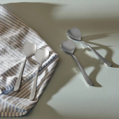 Big Love, set med fyra kaffe-/teskedar i form av ett hjärta, Alessi- AMMI08/7 Big Love, set med fyra kaffe-/teskedar i form av ett hjärta, Alessi- AMMI08/7